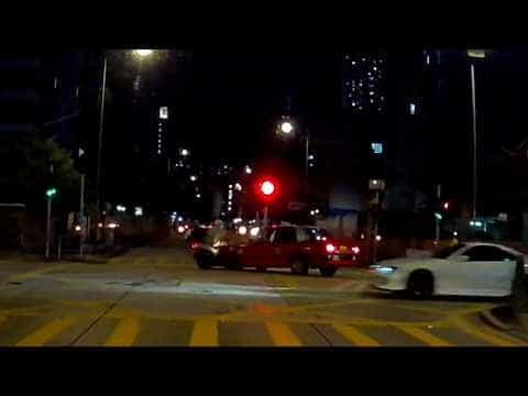 車CAM直擊 - 的士袋口位直出撞電單車