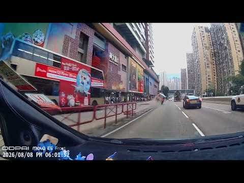車CAM直擊 - 黃大仙中心對出 的士掃欄上壆自炒甩轆