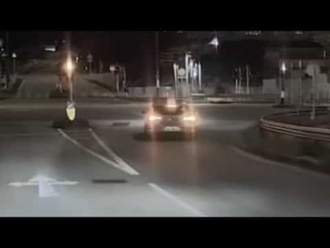 車CAM直擊 - P牌你轉右靠右，又好似真係無錯🫢