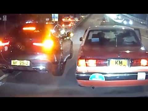 車CAM直擊 - 咪咁天真🫣 的士係旁邊你都夠膽夾硬嚟