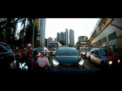 車CAM直擊 - 車公廟輪椅阿伯馬路行駛 仲識攝車扒頭