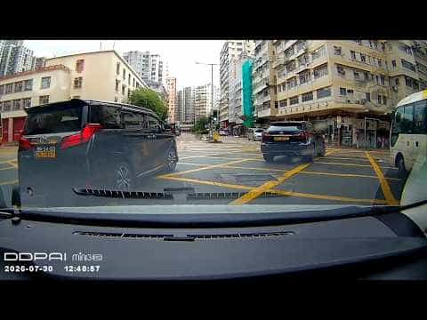 車CAM直擊 - ZN7897 違例右轉十分自然 零違和感