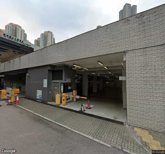 調景嶺體育館停車場