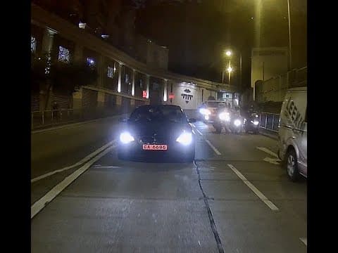 車CAM直擊 - 急屎司機於天光道近合一道又衝紅燈又cut雙白