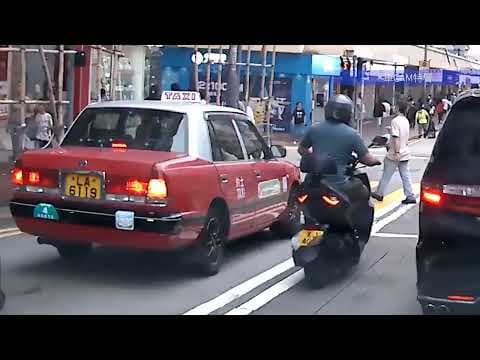 車CAM直擊 - 西灣河 衰格26為避紅燈落車推 嚇親阿叔之餘車牌原來爛嘅