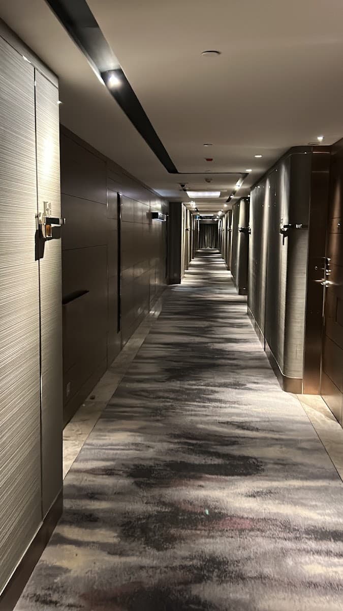 帝京酒店 Royal Plaza Hotel 停車場 實景照片 7