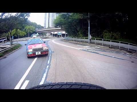 車CAM直擊 - 的士佬不小心駕駛 SB8113