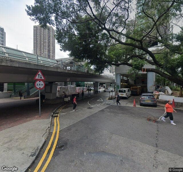 屯門新墟仁政街露天停車場