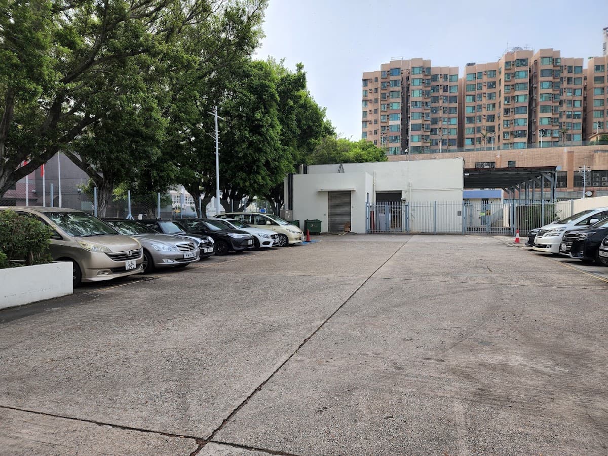 元朗游泳池停車場 實景照片 9
