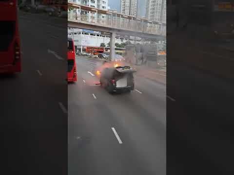 荃灣青山公路往九龍方面的路上發現火車！ #車cam #hk #gta #車cam直擊 #車cam直擊 #香港 #頭文字d #頭文字d #交通意外 #極速 #交通警 #香港車cam #shorts
