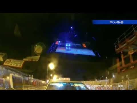 車CAM直擊 - 西沙公路近輋下 的士與逆線的士對撼