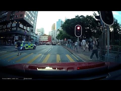 車CAM直擊 - 宋皇臺道Tesla衝紅燈 即場派彩