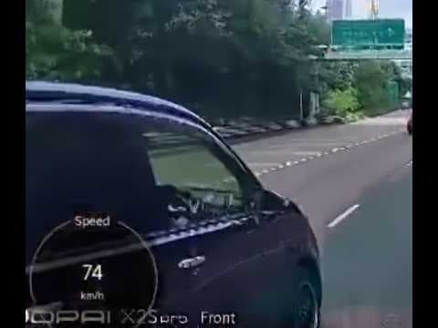 車CAM直擊 - 避無可避🤷‍♂️ 無啦啦飄過線撞車