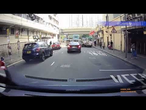 車CAM直擊 - 太康街 貨Van撞小巴