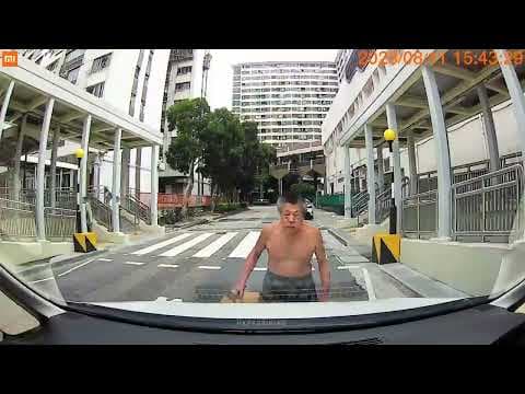 車CAM直擊 - 安定商場怪人出沒注意