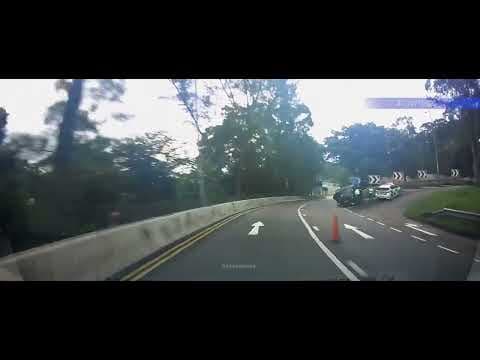 車CAM直擊 - (意外後現場) 私家車清水灣道打鼓嶺新村落斜 疑似失控剷上壆