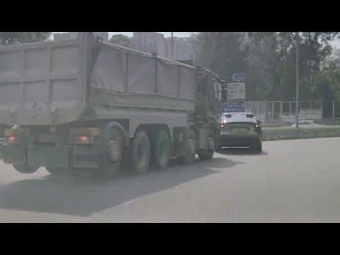 車CAM直擊 - 泥鬼專招呼私家車，電車首選