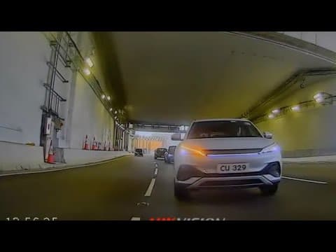 車CAM直擊 - CU329 睇都唔睇連出兩條線 差啲炒車