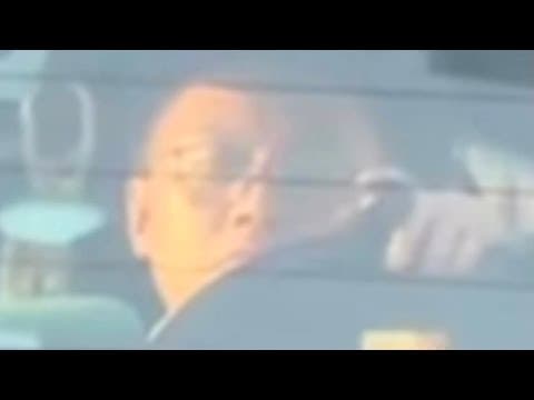  車CAM直擊 - 攻擊性武器！？唔識一左一右 攝唔到就玩雷射筆 (轉載) 