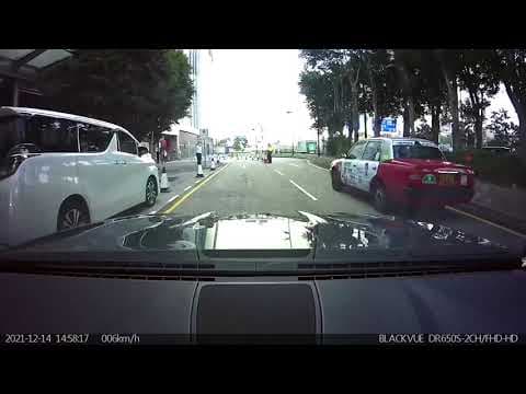 停車場介紹: 中環國際金融中心(IFC)二期停車場 (出)