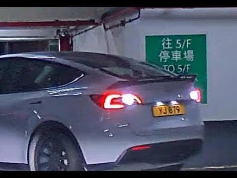 車CAM直擊 - 家樂坊呢位Tesla車主~你被人泊車果陣撞到