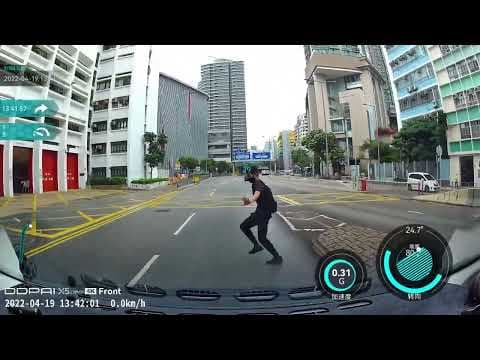 車CAM直擊 - 賽跑冠軍中港城亂過馬路 無撞真係大家好彩