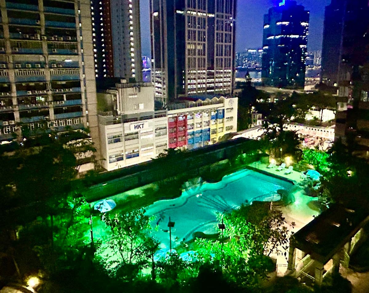 北角港運城 Island Place 停車場 實景照片 1