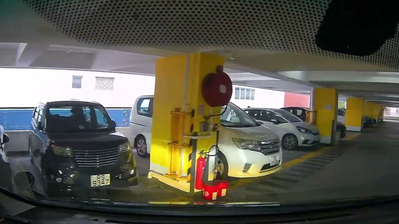 香港仔 - 田灣商場停車場