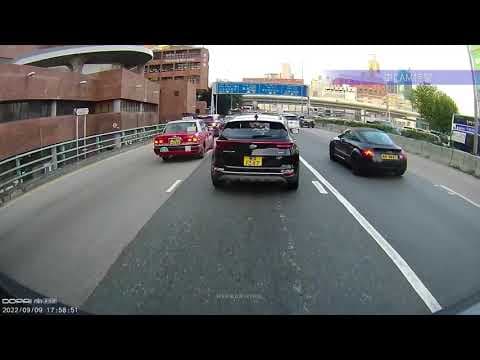 車CAM直擊 - 康莊道兩車相撞