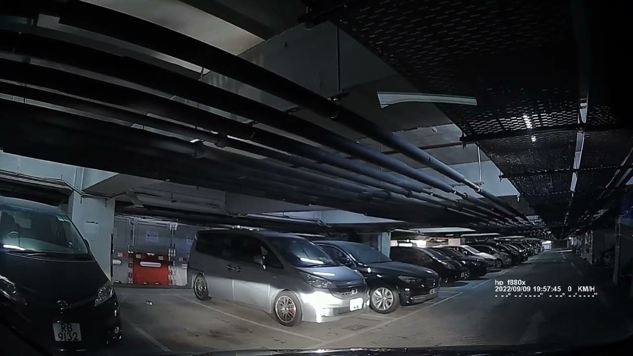 沙田好運中心停車場 (入) Lucky Plaza Carpark in Sha Tin (In)