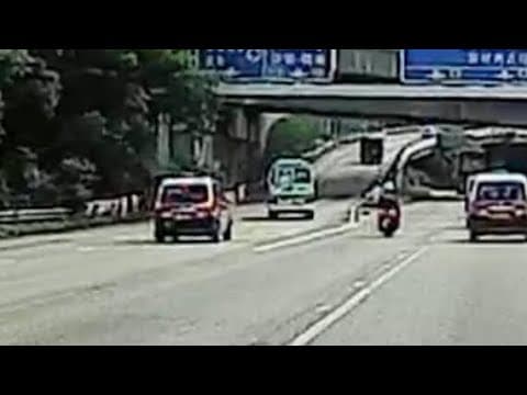 車CAM直擊 - 外勞？？瘋狂綠頂大閘蟹切線