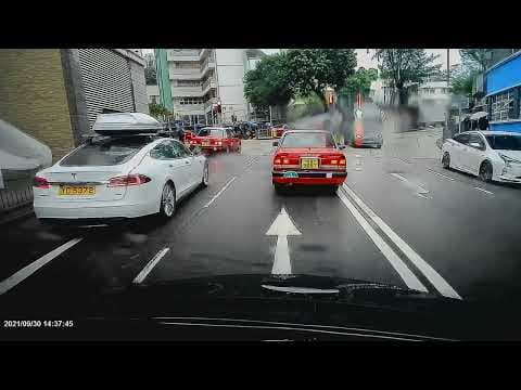 車cam直擊 好明顯T車錯 沖燈仲眼望望 最後都￼耍個冧￼
