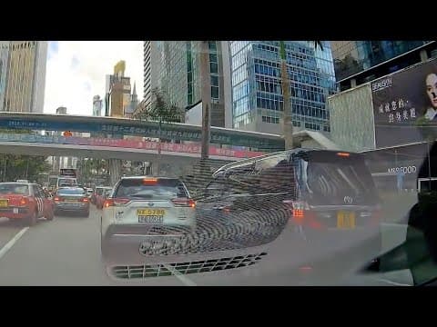 車CAM直擊 - 睇住食！？係咪實食無黐牙？ 告士打道兩車相撞