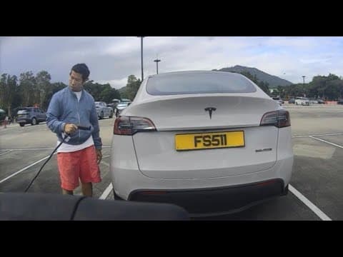 車CAM直擊 - 迪士尼叉電又遇上T撚 諗住電過電喺我架車攞電？ FS511
