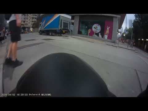 車cam直擊 做咩成碌木咁企係度又唔郁又唔睇車😳