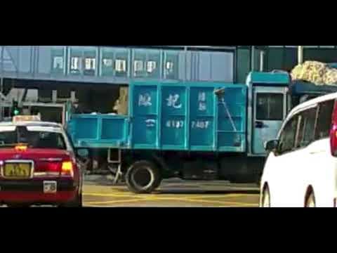 車CAM直擊 - (求車牌) 唔想放生，荃灣楊屋道/大河道交界，陳記斗車衝燈