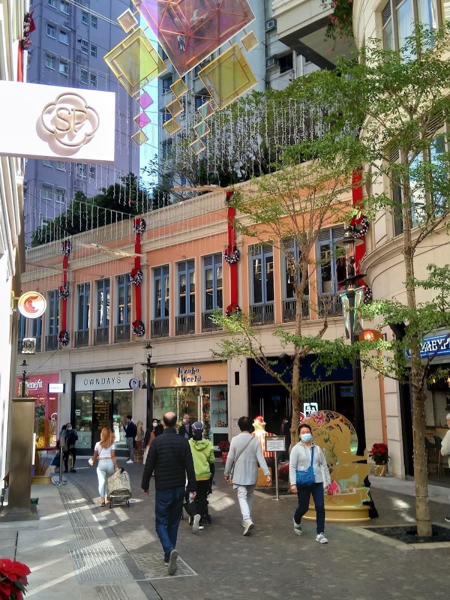 灣仔利東街 Lee Tung Avenue 停車場 (囍匯 The Avenue) 實景照片 3