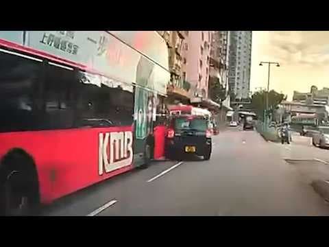 車CAM直擊 - 架巴士都開咗車你仲包頭轉入去 😰 交學費了