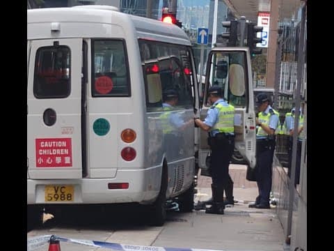 車CAM直擊 - 渣華道 小巴剷上行人路 自炒