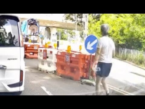 車CAM直擊 - (好人好事) 天氣炎熱，過路司機暖心送水比清潔工姐姐 ❤️