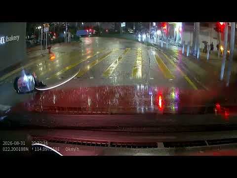 車CAM直擊 - 中港L特別威嘅 有車帶住轉彎都入錯窿 仲要穿過安全島