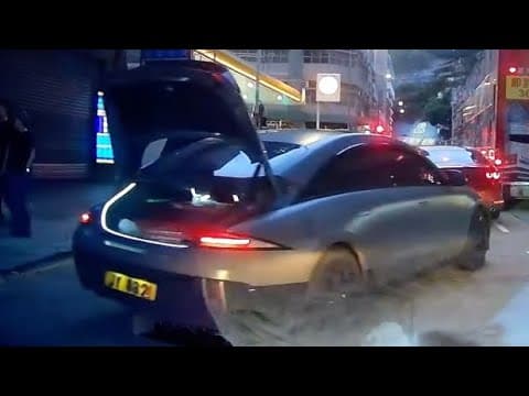 車CAM直擊 - 尾箱都未關門就急住走🤔🤔