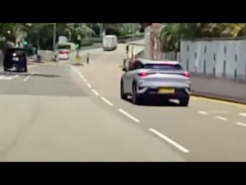 車CAM直擊 - 比罅迪 KK7882 失魂司機逆線行車