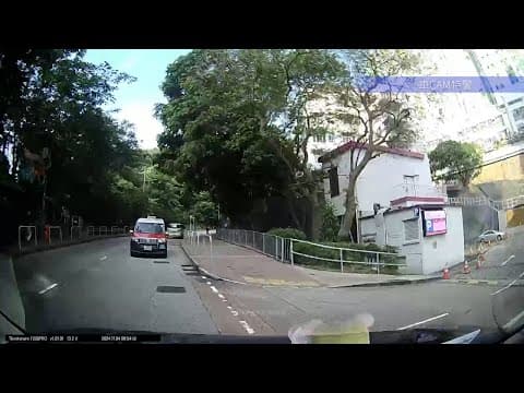 車CAM直擊 - 勁阿DC9大哥，一定係有急事好趕時間先會逆線🤗 荃灣港安醫院門口
