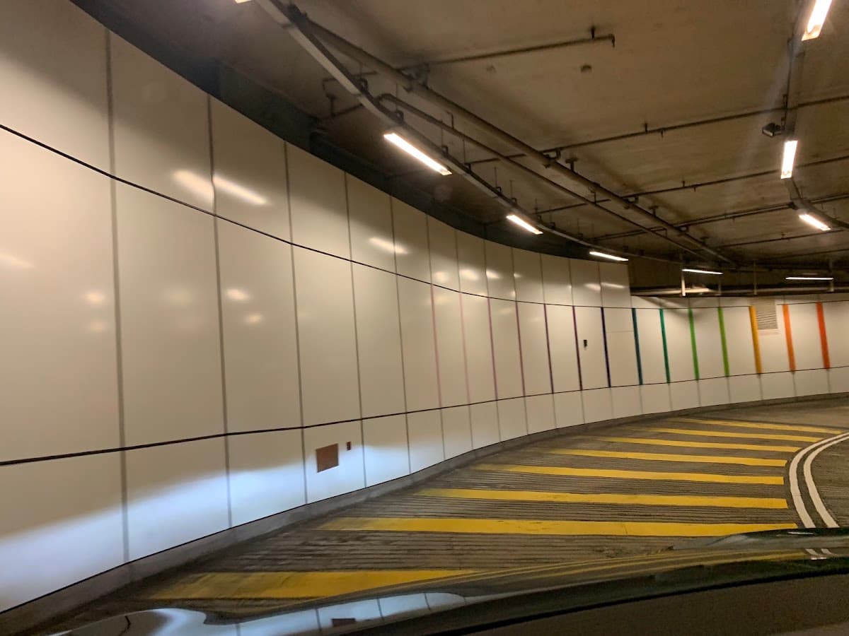 又一城 Festival Walk 停車場 實景照片 9