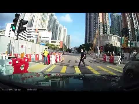 車CAM直擊 - 隔離線綠燈唔開車 果然有古怪