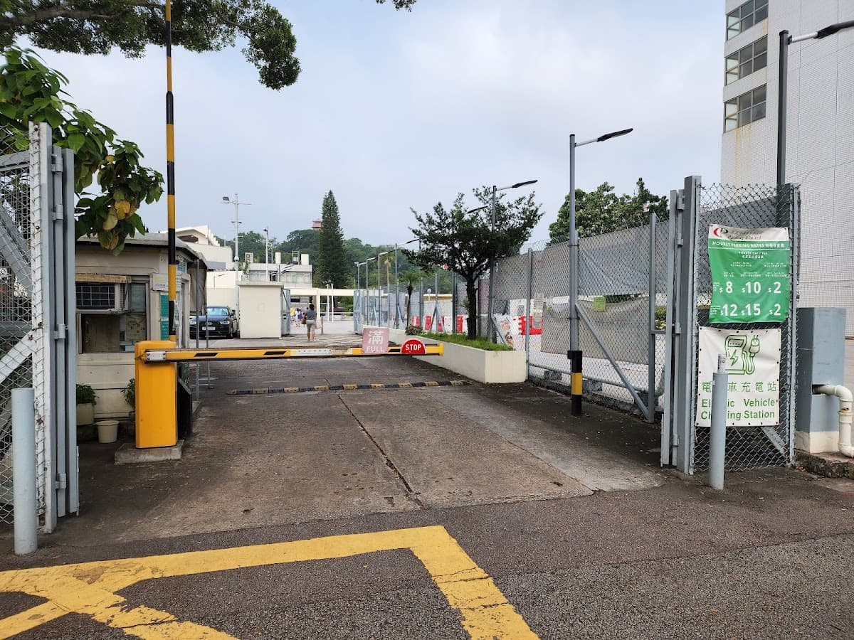 元朗游泳池停車場 實景照片 10