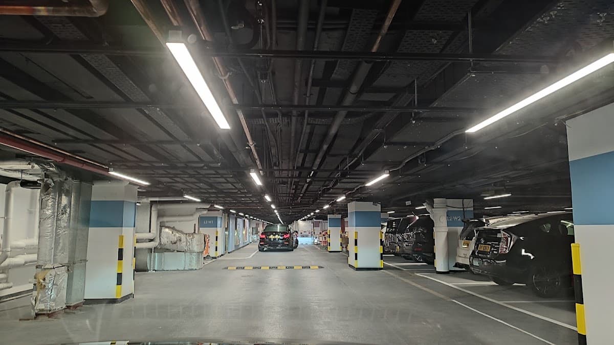 好運中心 Lucky Plaza 停車場 實景照片 5