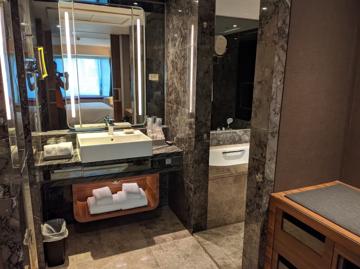 帝京酒店 Royal Plaza Hotel 停車場 實景照片 1