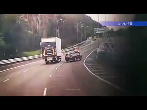 車CAM直擊 - 屯門公路 拓海彎 私家車自炒撞壆